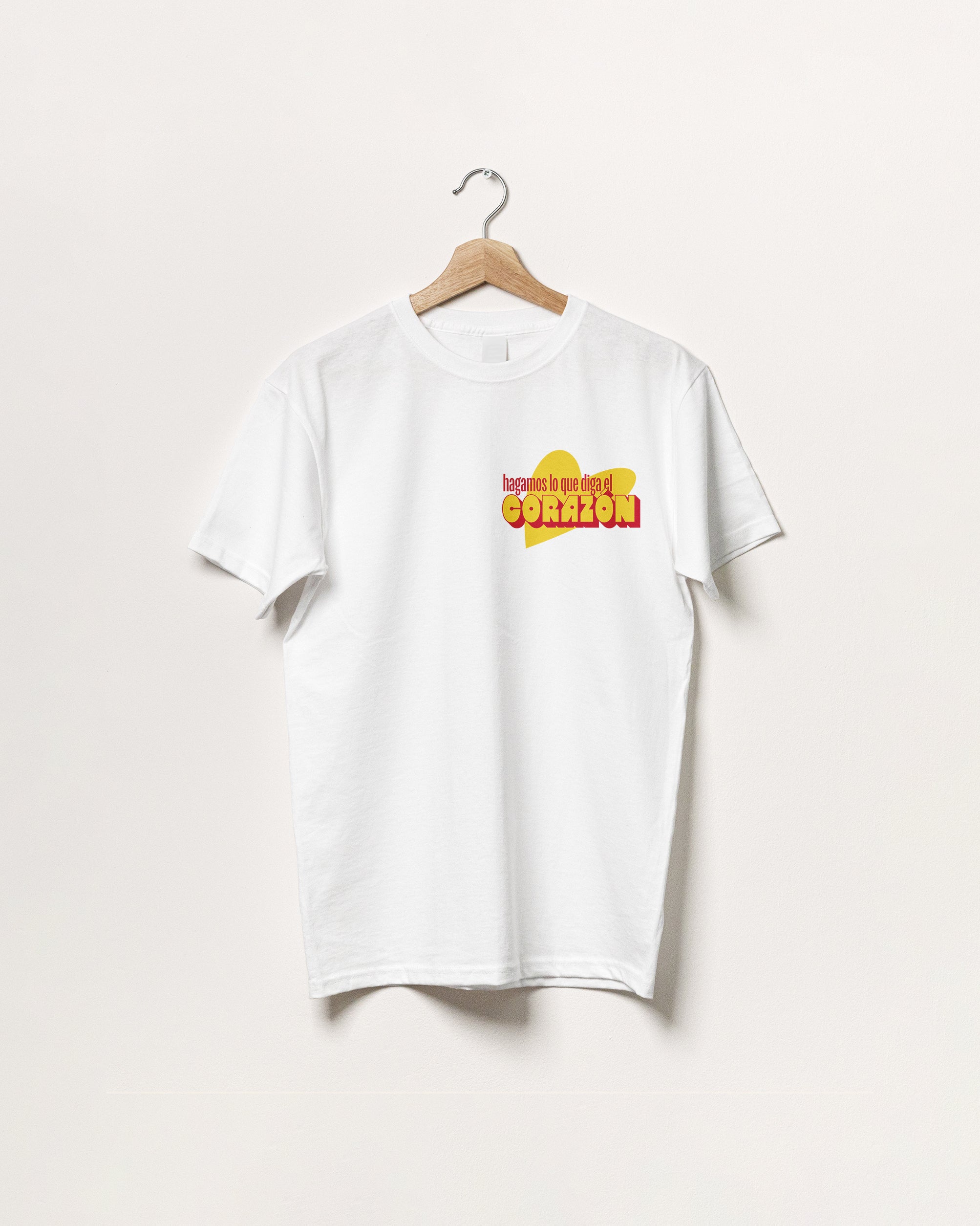 Camiseta "Lo Que Diga el Corazón"